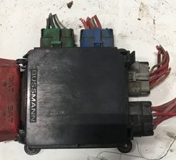 A06-48985-002 Fuse Box Thomas Built Bus C2