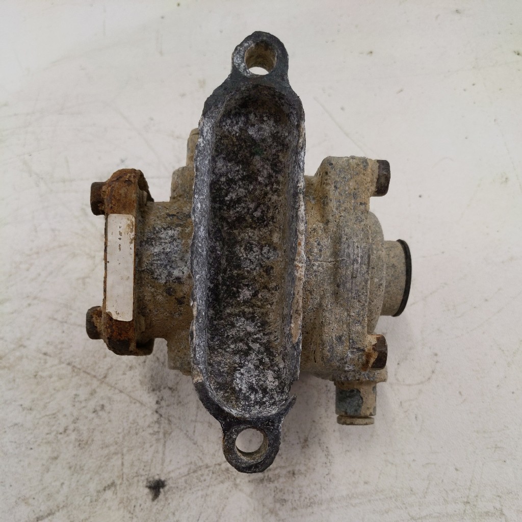 3561639C1 Inversion break valve for DT466 - Quality Bus & Truck Parts
